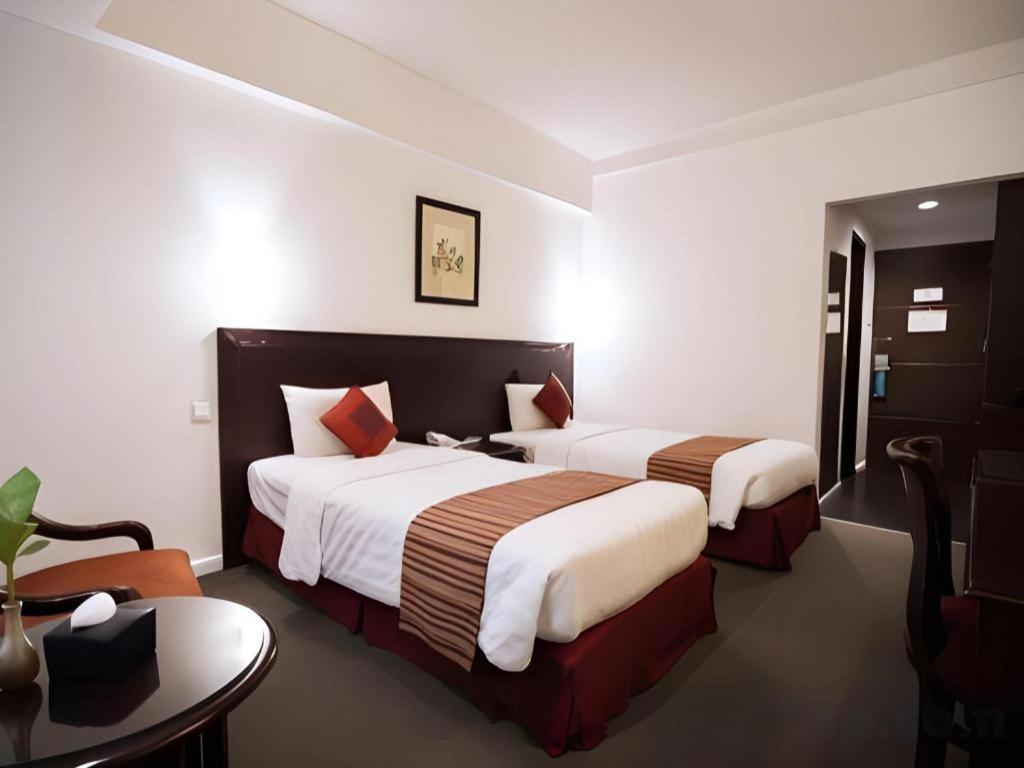 Sofyan Hotel Cut Meutia Jakarta Exterior photo